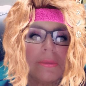 Meet your Posher, Sharon